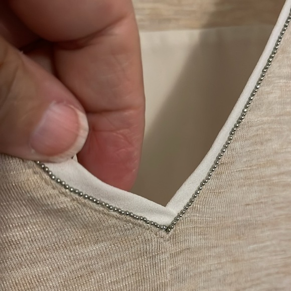 White House Black Market cream‎ with white underlay long sleeve V-neck women’s S - Picture 4 of 13